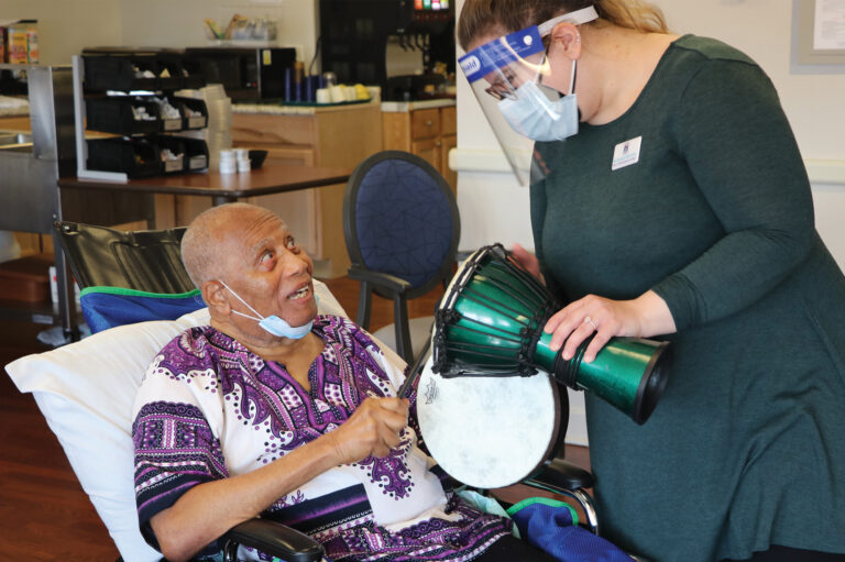 Music therapy session at the SelfHelp Home. Music therapy for dementia. Photo by Brittany Edelmann