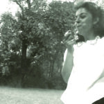 Mary Holtzblatt_eating apple.712